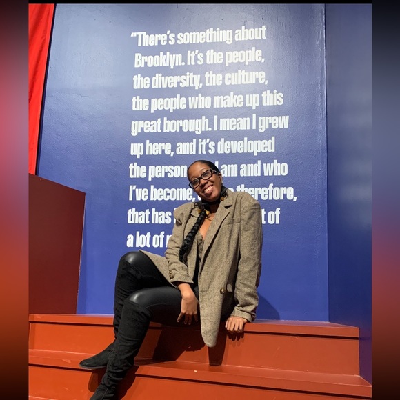 Meet your Posher, Fallon - Picture 7 of 17